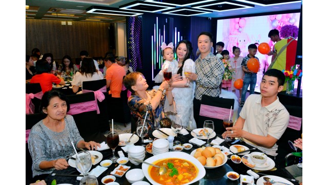 Tiệc sinh nhật
